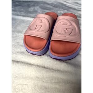 Gucci MIAMI Interlocking G Rubber Pink Pool Sandal Platform 1.5 in Slide 37EU/7